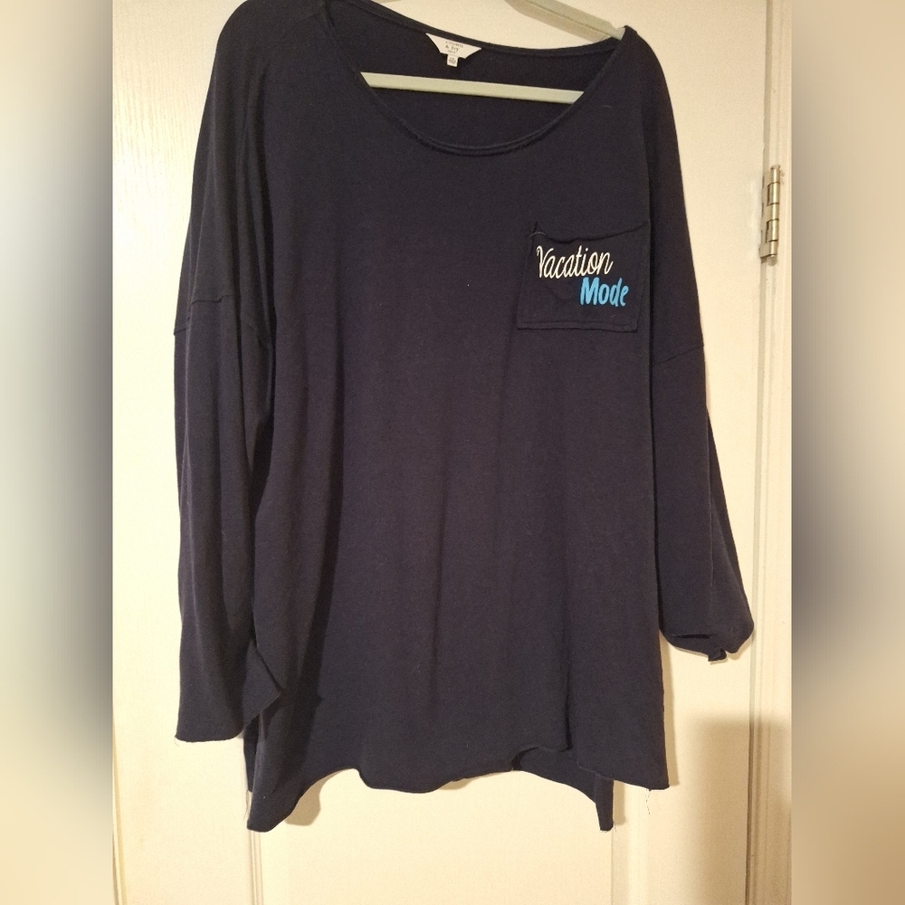 Women's Crown & Ivy 2X‎ Navy Blue Vacation Mode Shirt Long Sleeve
